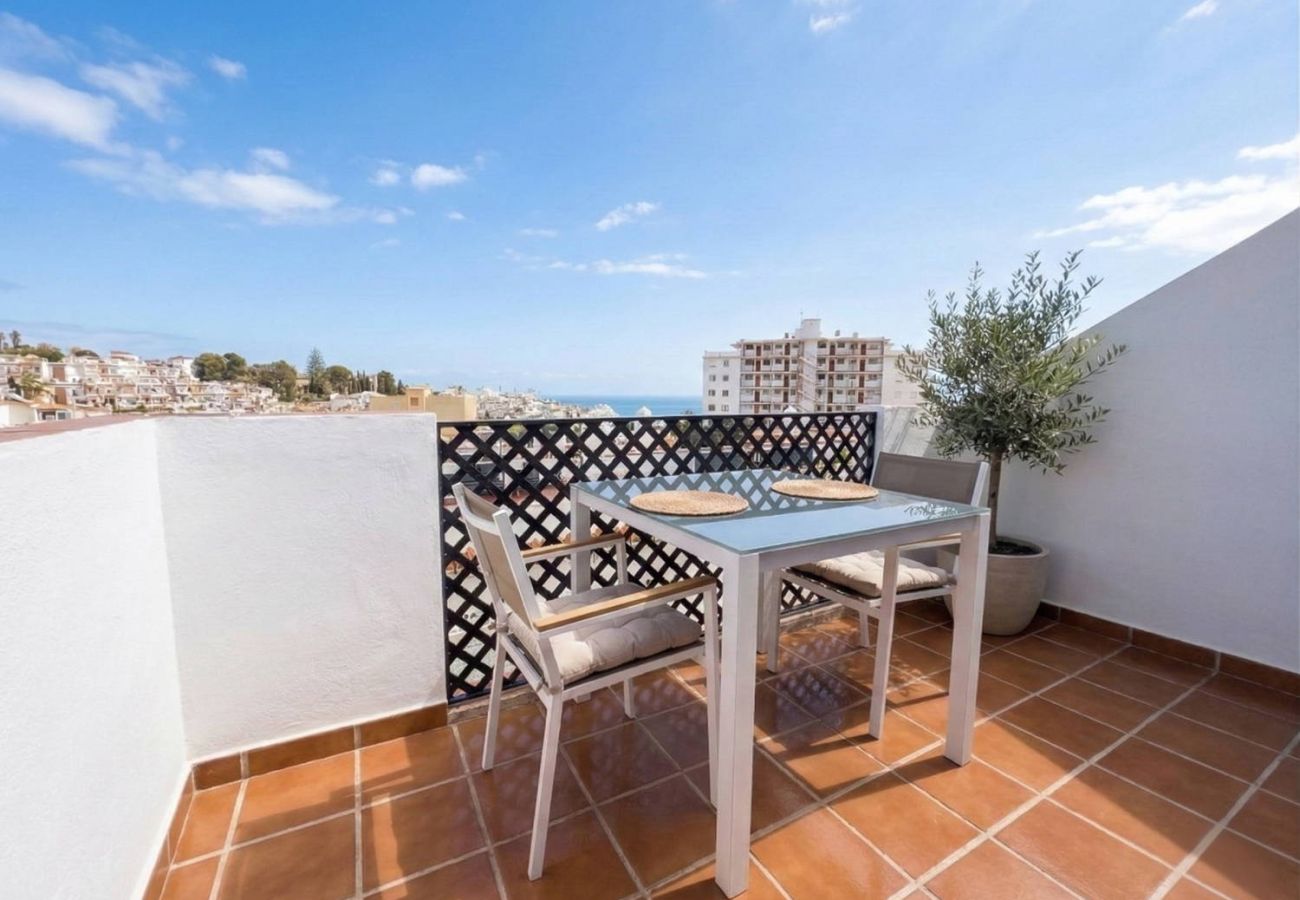 Ferienwohnung in Nerja - Ferienwohnung Casa Monica in Verano Azul: Meerblick und Dach-Solarium