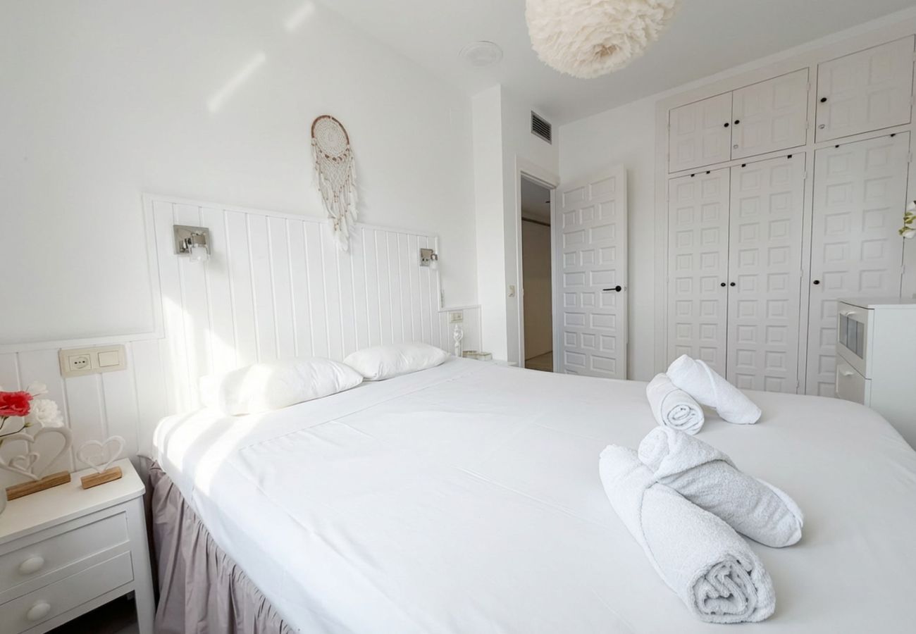 Ferienwohnung in Nerja - Ferienwohnung Casa Monica in Verano Azul: Meerblick und Dach-Solarium