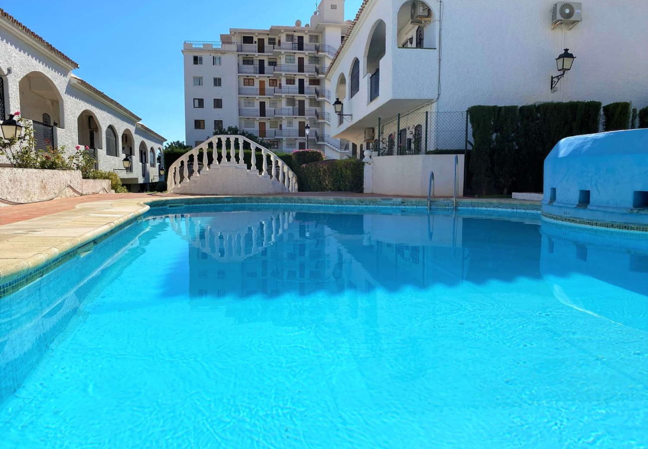 Ferienwohnung in Nerja - Ferienwohnung Casa Monica in Verano Azul: Meerblick und Dach-Solarium