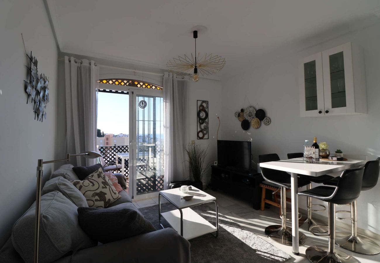 Ferienwohnung in Nerja - Ferienwohnung Casa Monica in Verano Azul: Meerblick und Dach-Solarium