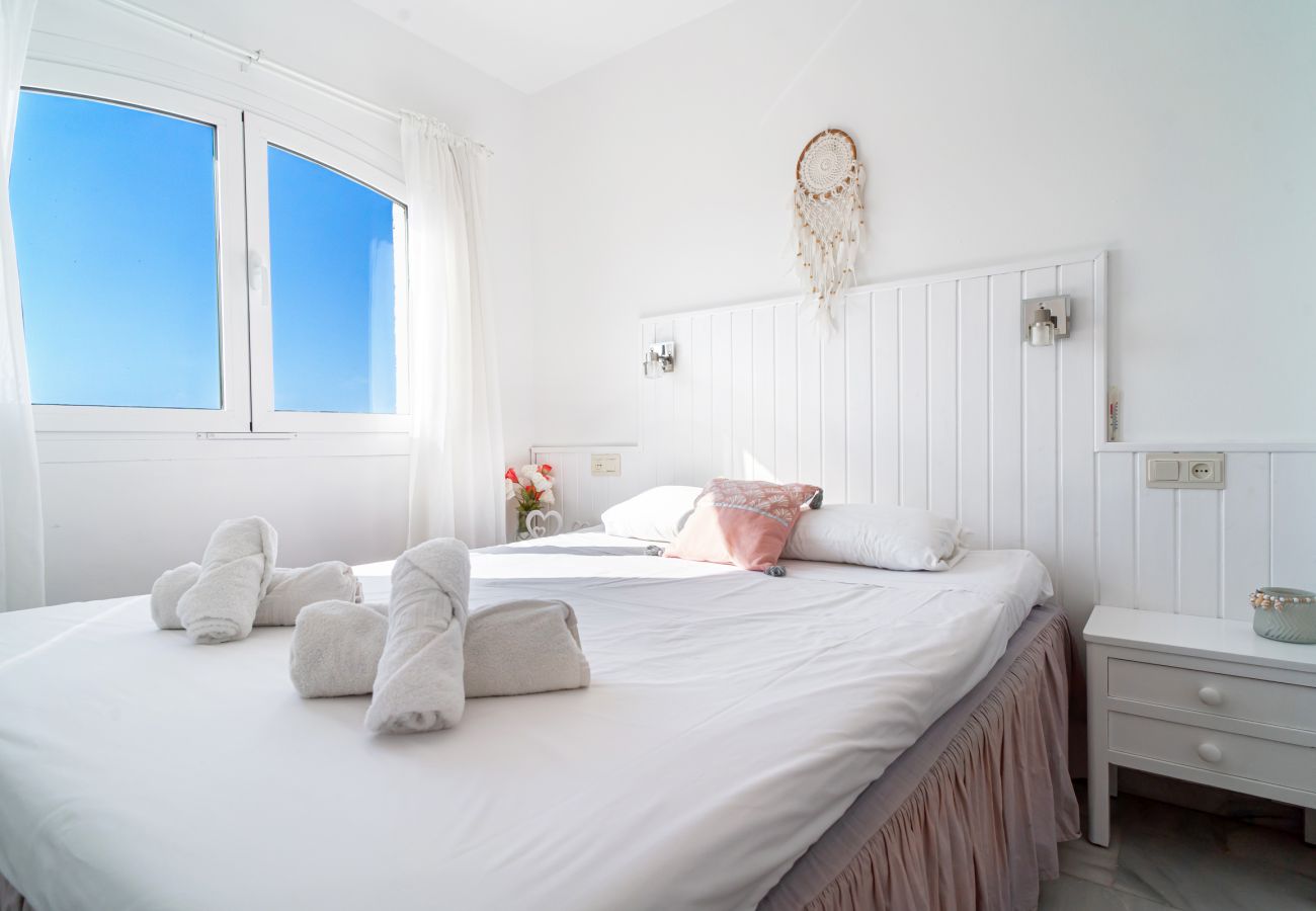 Ferienwohnung in Nerja - Ferienwohnung Casa Monica in Verano Azul: Meerblick und Dach-Solarium