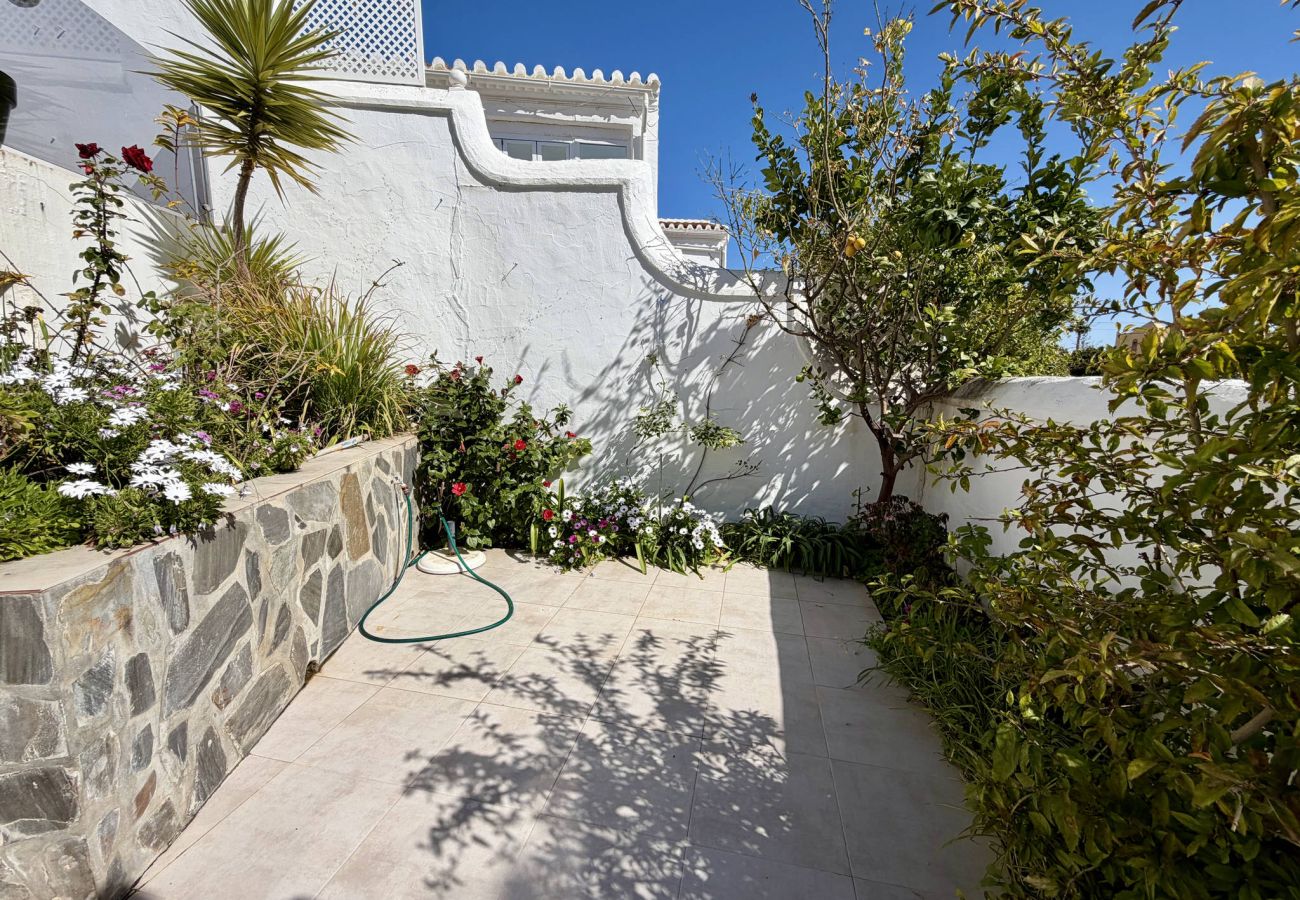 Ferienwohnung in Nerja - Appartamento Tropicana 6C a Nerja con Vista Mare