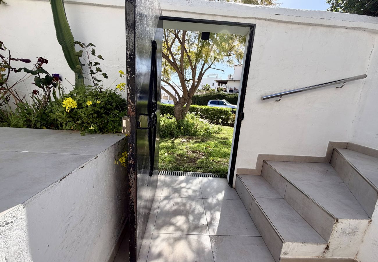 Ferienwohnung in Nerja - Appartamento Tropicana 6C a Nerja con Vista Mare