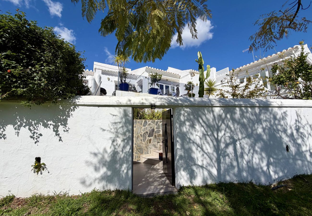 Ferienwohnung in Nerja - Appartamento Tropicana 6C a Nerja con Vista Mare