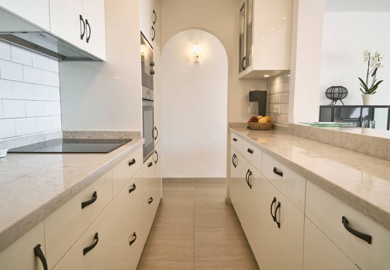 Doppelhaushälfte in Nerja - Casablanca 9: Duplex con terrazze su più livelli, vista mare e tramonto