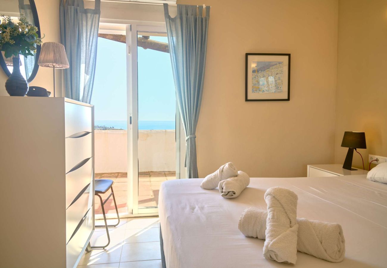 Doppelhaushälfte in Nerja - Casablanca 9: Duplex con terrazze su più livelli, vista mare e tramonto