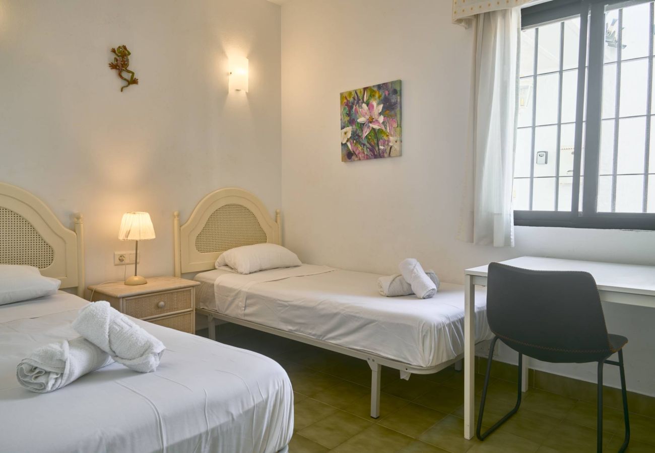 Doppelhaushälfte in Nerja - Casablanca 9: Duplex con terrazze su più livelli, vista mare e tramonto