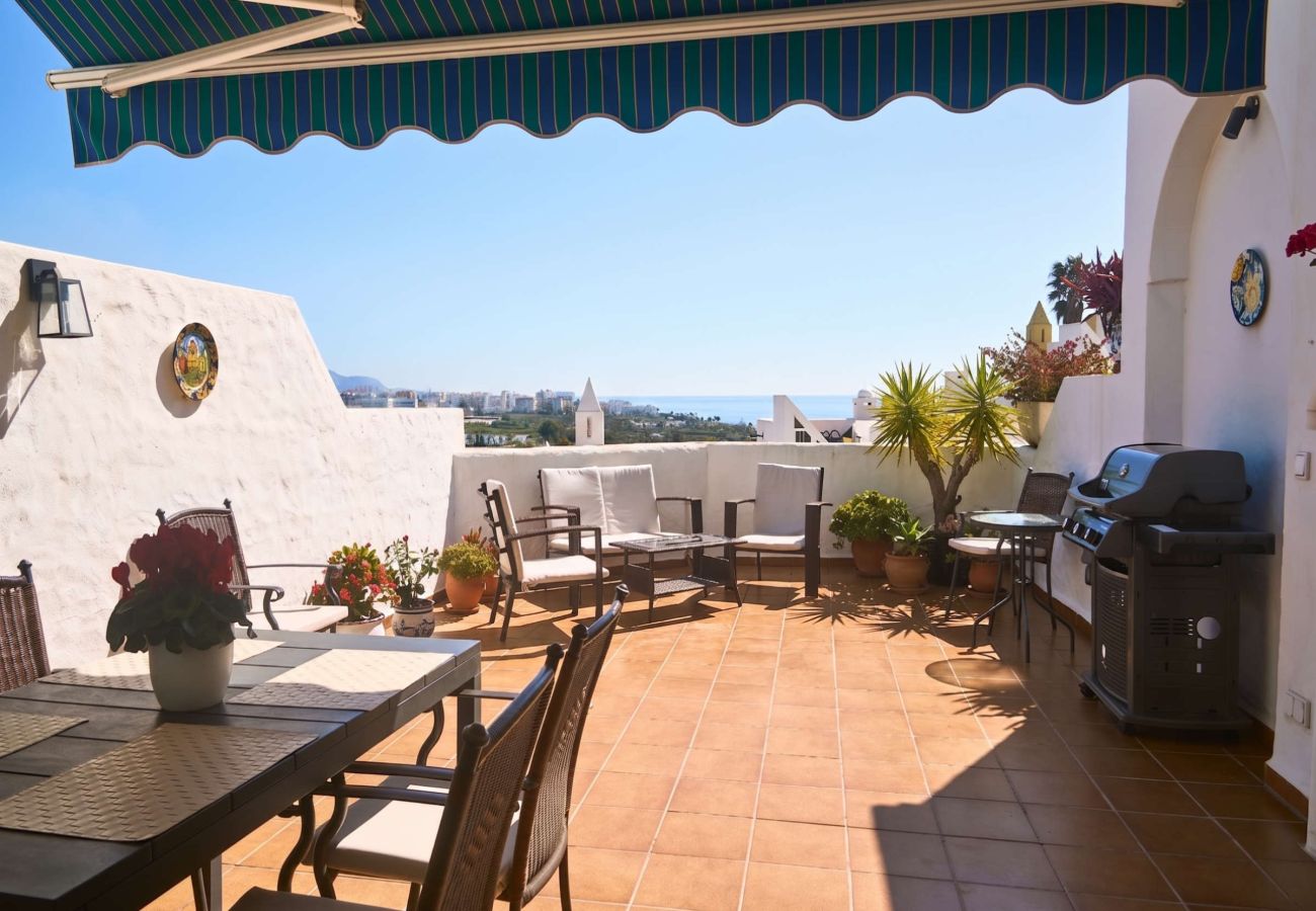 Doppelhaushälfte in Nerja - Casablanca 9: Duplex con terrazze su più livelli, vista mare e tramonto