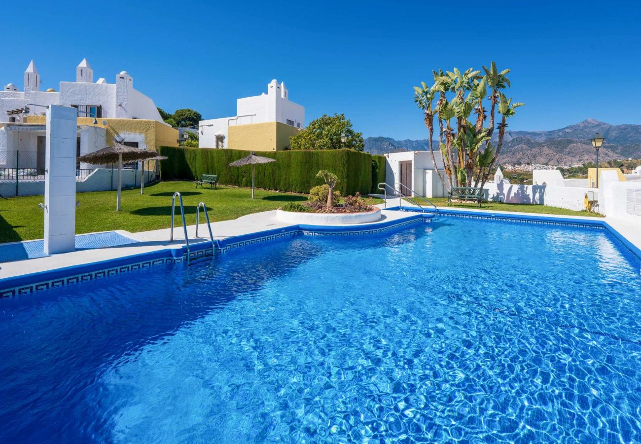 Doppelhaushälfte in Nerja - Casablanca 9: Duplex con terrazze su più livelli, vista mare e tramonto