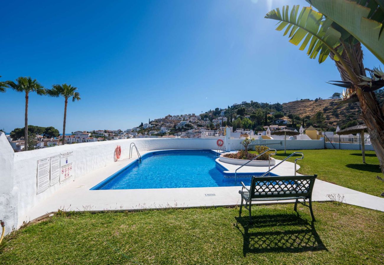Doppelhaushälfte in Nerja - Casablanca 9: Duplex con terrazze su più livelli, vista mare e tramonto