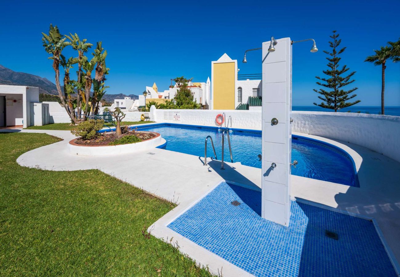 Doppelhaushälfte in Nerja - Casablanca 9: Duplex con terrazze su più livelli, vista mare e tramonto