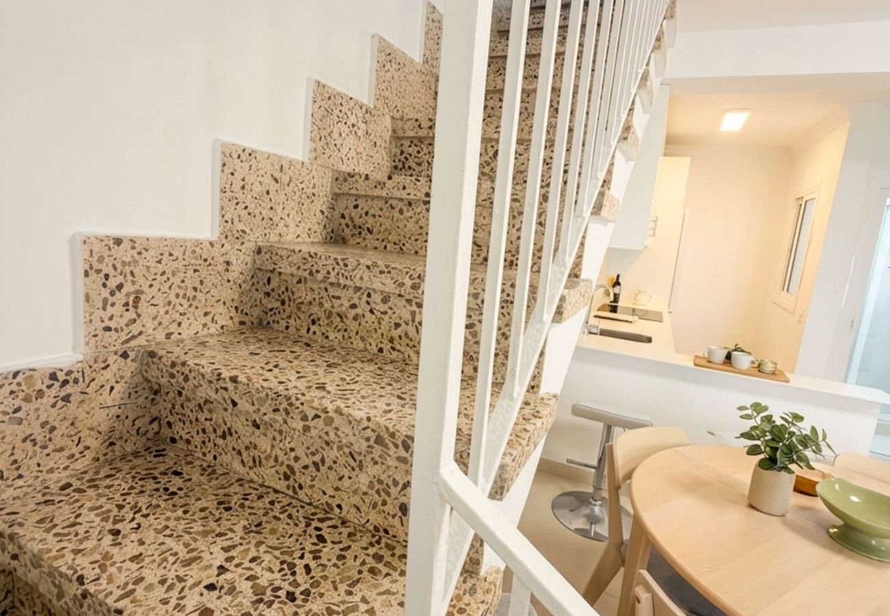 Doppelhaushälfte in Nerja - Casa Chica: Ferienhaus mit privater Dachterrasse in der Calle Cristo, Nerja