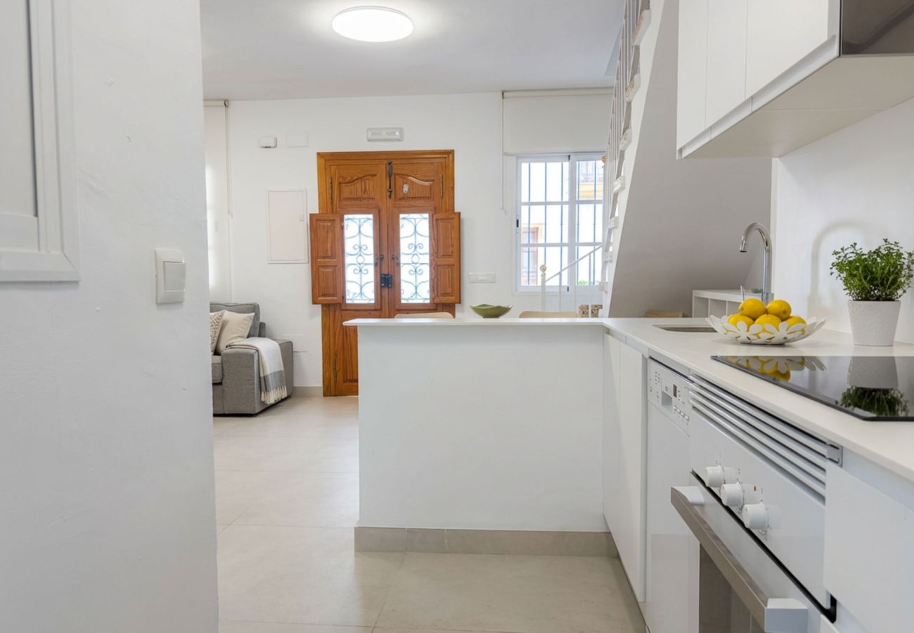 Doppelhaushälfte in Nerja - Casa Chica: Ferienhaus mit privater Dachterrasse in der Calle Cristo, Nerja