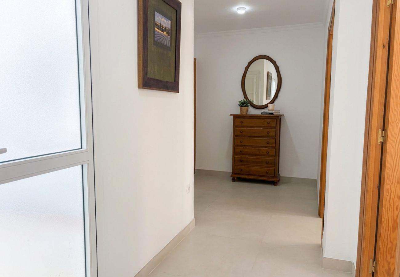 Doppelhaushälfte in Nerja - Casa Chica: Ferienhaus mit privater Dachterrasse in der Calle Cristo, Nerja