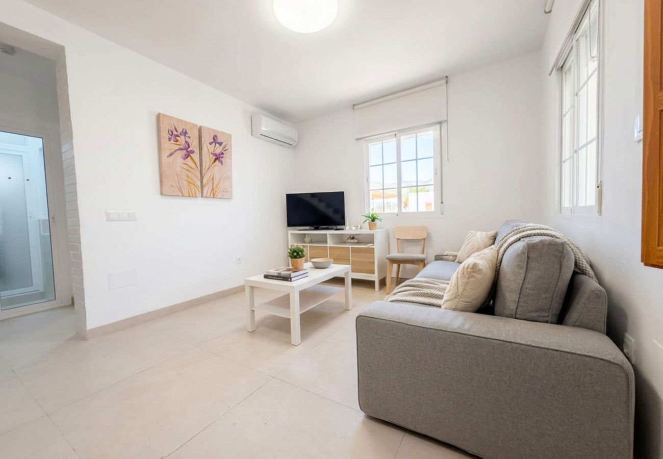 Doppelhaushälfte in Nerja - Casa Chica: Ferienhaus mit privater Dachterrasse in der Calle Cristo, Nerja