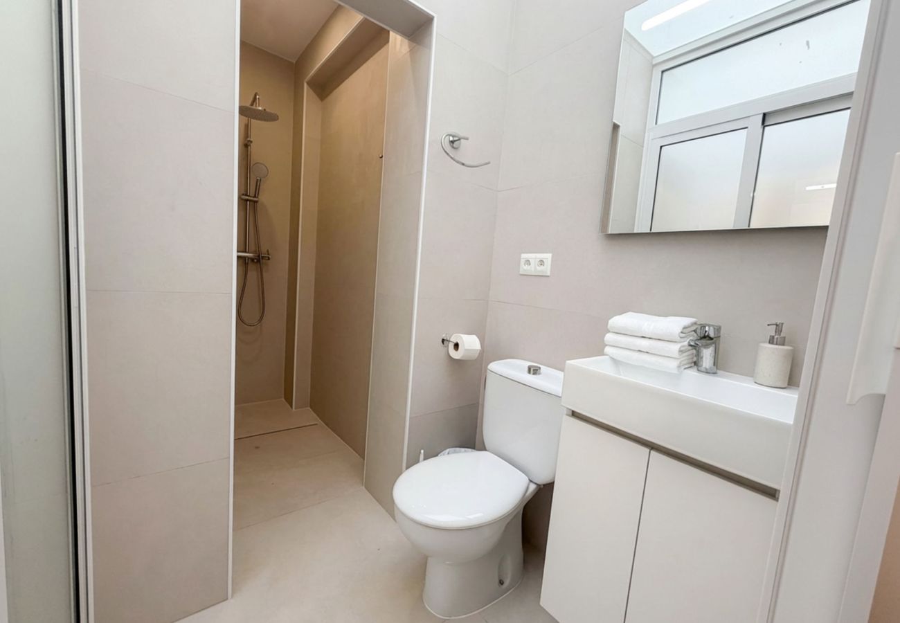 Doppelhaushälfte in Nerja - Casa Chica: Ferienhaus mit privater Dachterrasse in der Calle Cristo, Nerja