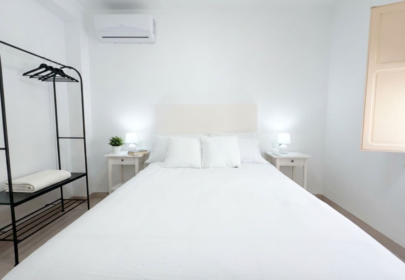 Doppelhaushälfte in Nerja - Casa Chica: Ferienhaus mit privater Dachterrasse in der Calle Cristo, Nerja