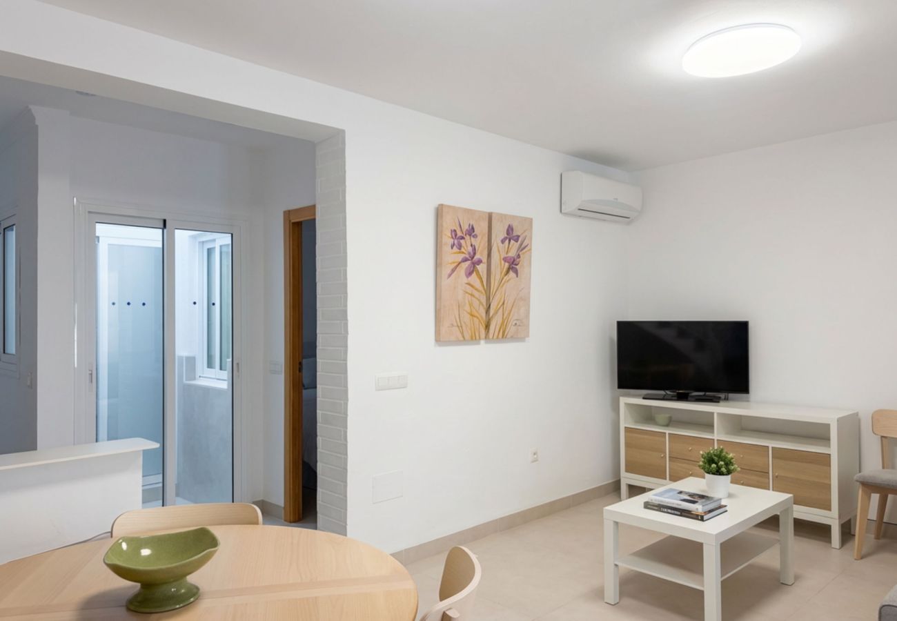 Doppelhaushälfte in Nerja - Casa Chica: Ferienhaus mit privater Dachterrasse in der Calle Cristo, Nerja