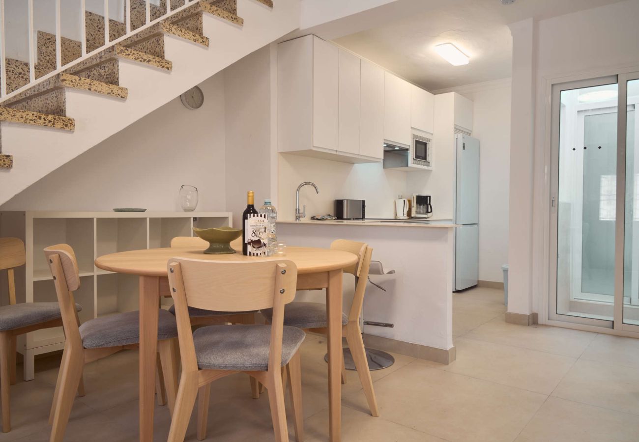 Doppelhaushälfte in Nerja - Casa Chica: Ferienhaus mit privater Dachterrasse in der Calle Cristo, Nerja