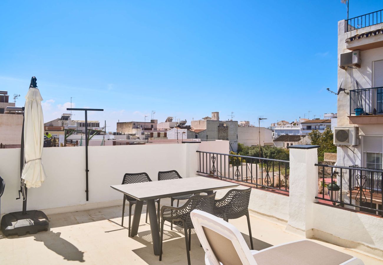 Doppelhaushälfte in Nerja - Casa Chica: Ferienhaus mit privater Dachterrasse in der Calle Cristo, Nerja