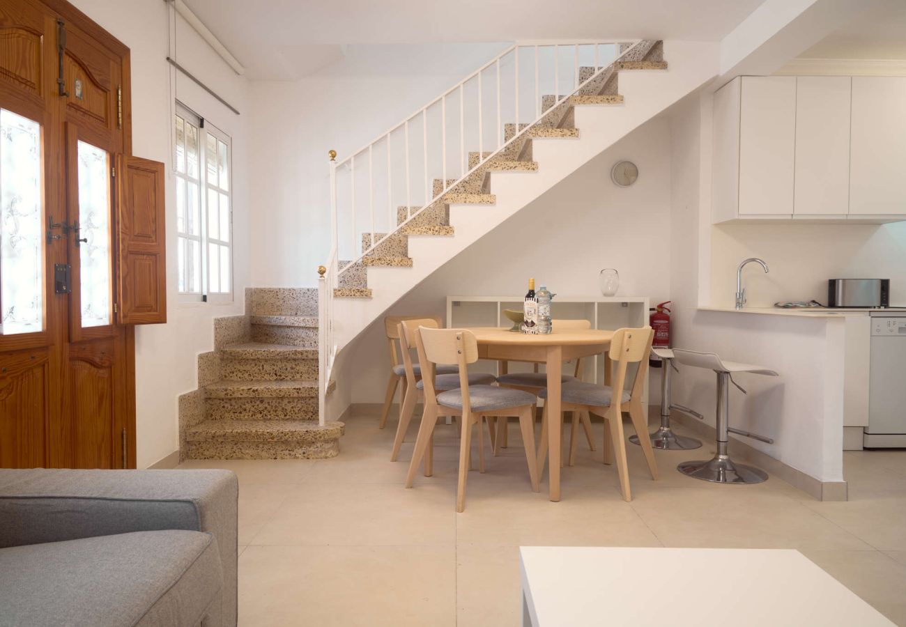 Doppelhaushälfte in Nerja - Casa Chica: Ferienhaus mit privater Dachterrasse in der Calle Cristo, Nerja