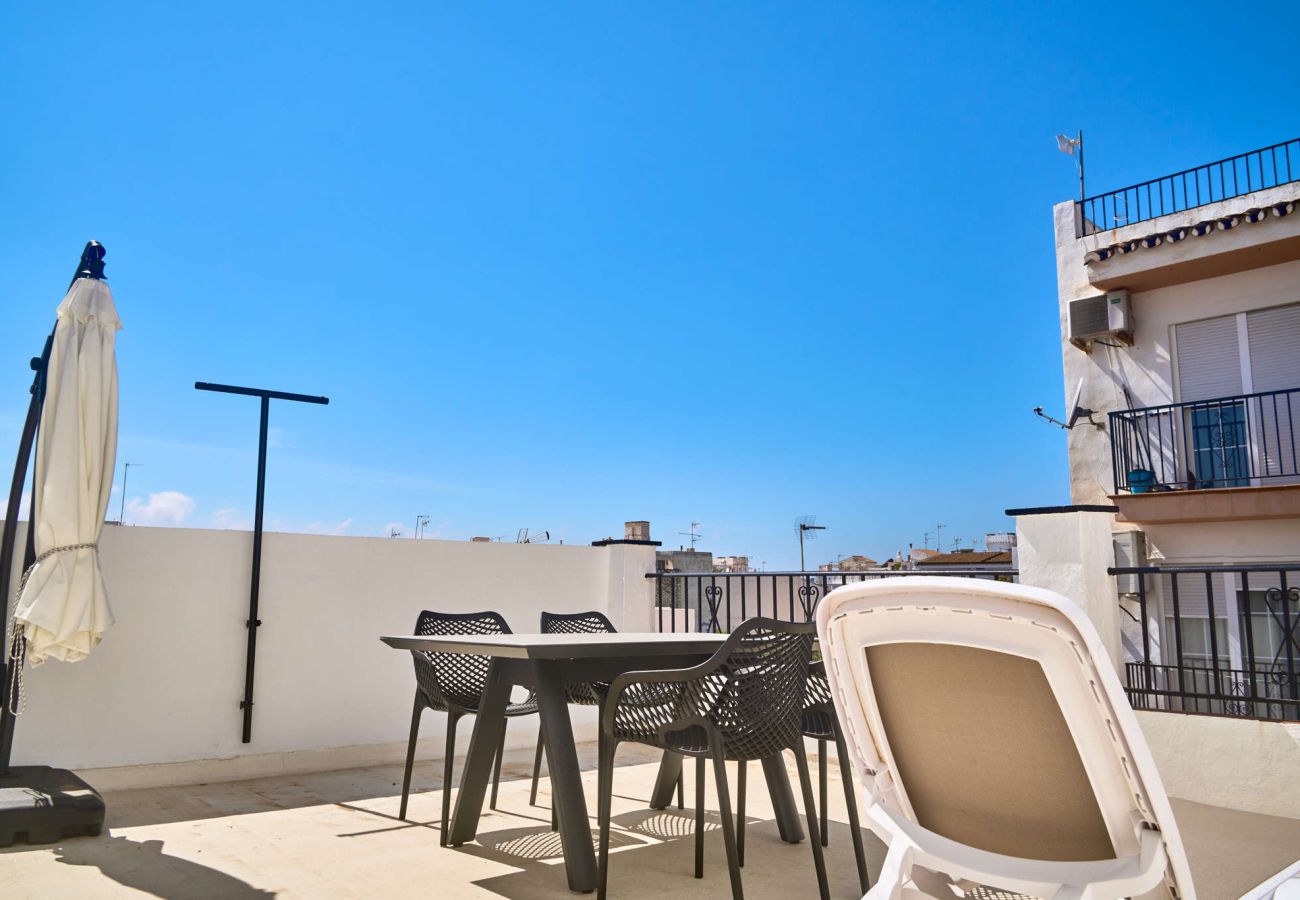 Doppelhaushälfte in Nerja - Casa Chica: Ferienhaus mit privater Dachterrasse in der Calle Cristo, Nerja