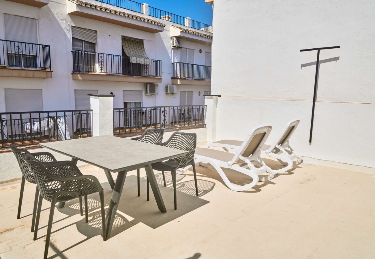 Doppelhaushälfte in Nerja - Casa Chica: Ferienhaus mit privater Dachterrasse in der Calle Cristo, Nerja