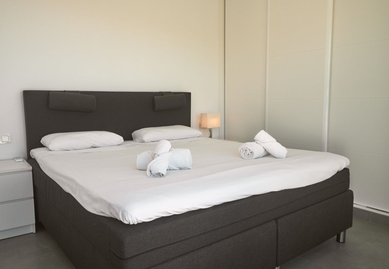 Ferienwohnung in Nerja - Penthouse Balcón del Mar D4: 3 Terrassen & Beheizter Pool