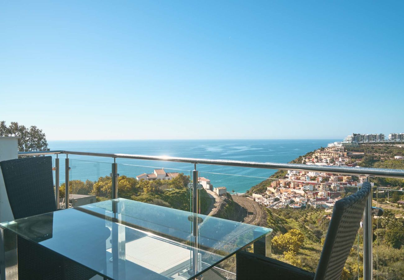 Ferienwohnung in Nerja - Penthouse Balcón del Mar D4: 3 Terrassen & Beheizter Pool