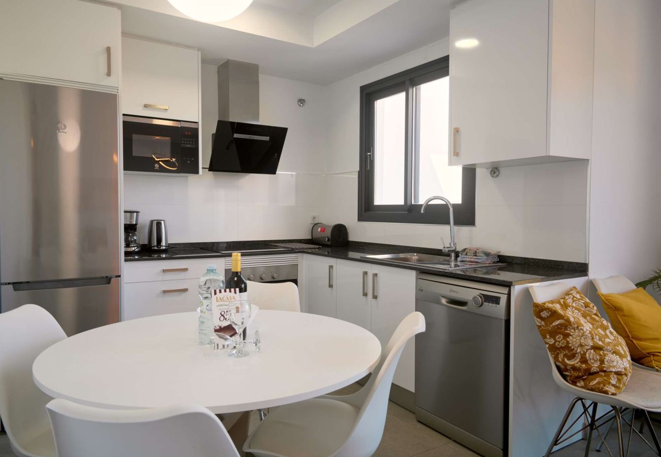 Ferienwohnung in Nerja - Penthouse Balcón del Mar D4: 3 Terrassen & Beheizter Pool