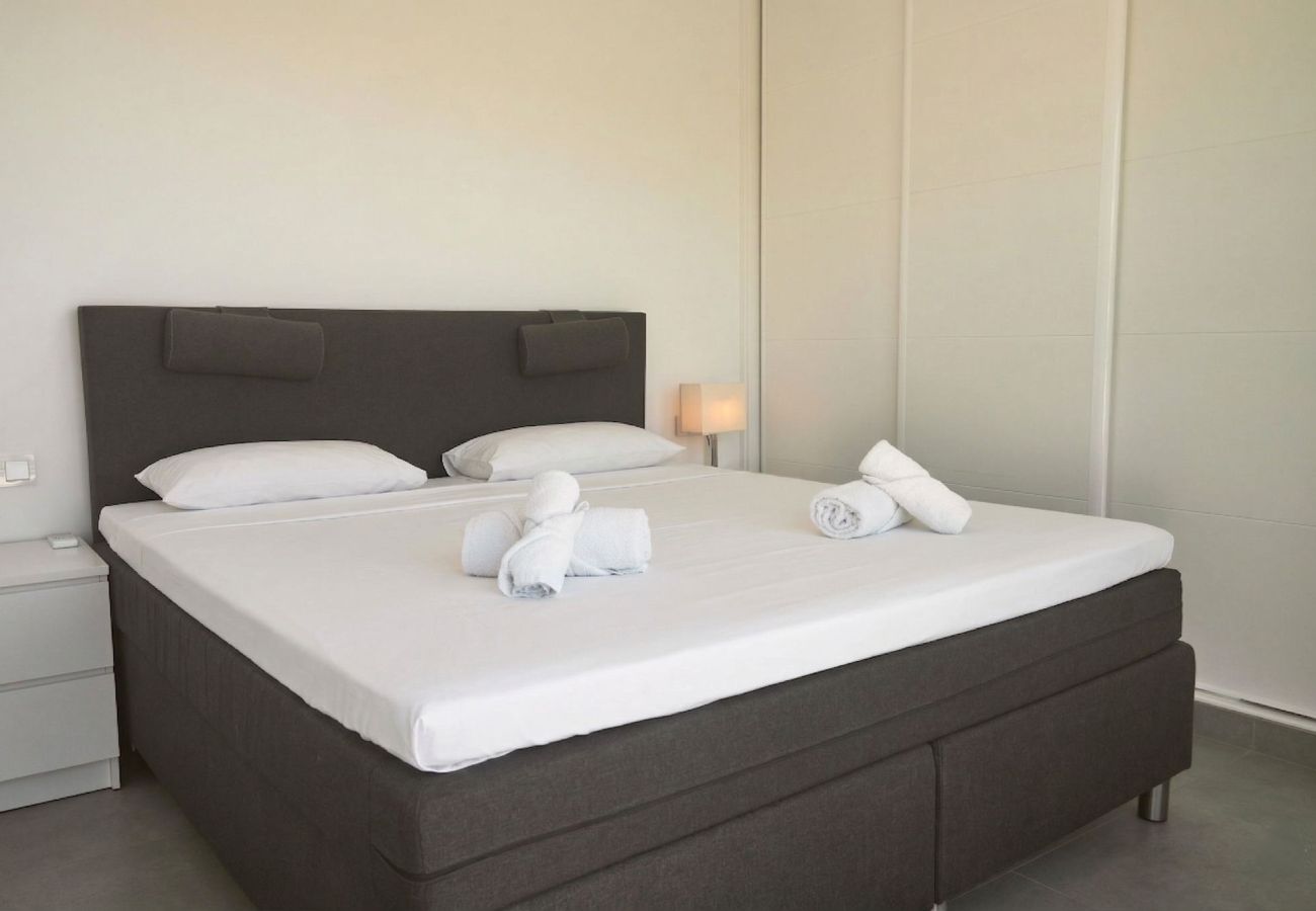 Ferienwohnung in Nerja - Penthouse Balcon del Mar D4: 3 Terrassen & Beheizter Pool in Nerja