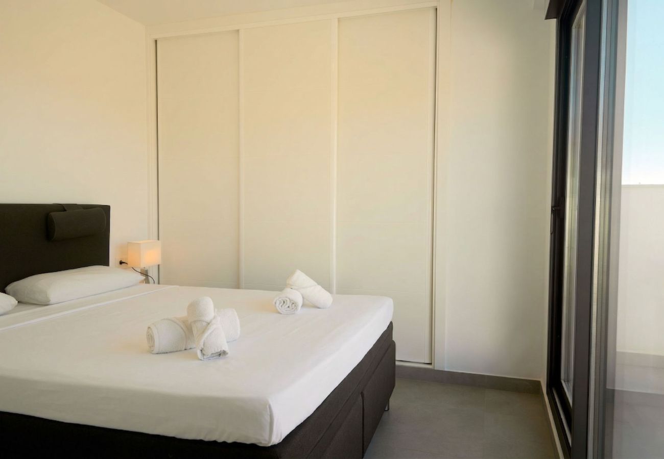 Ferienwohnung in Nerja - Penthouse Balcon del Mar D4: 3 Terrassen & Beheizter Pool in Nerja