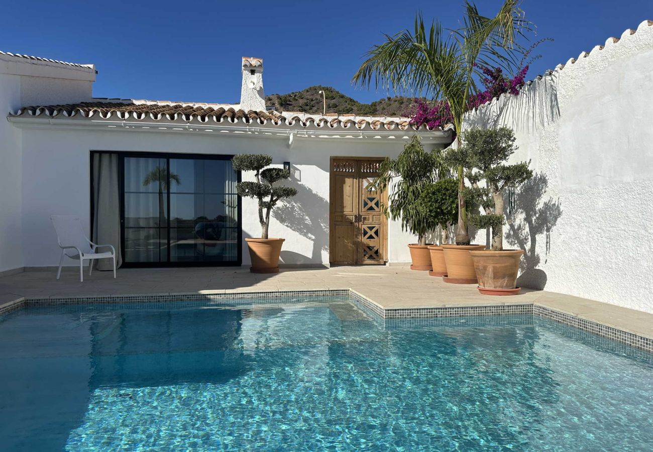 Villa in Nerja - Villa Jackson (La Casita): Villa mit privatem Pool in Fuente del Badén, Nerja