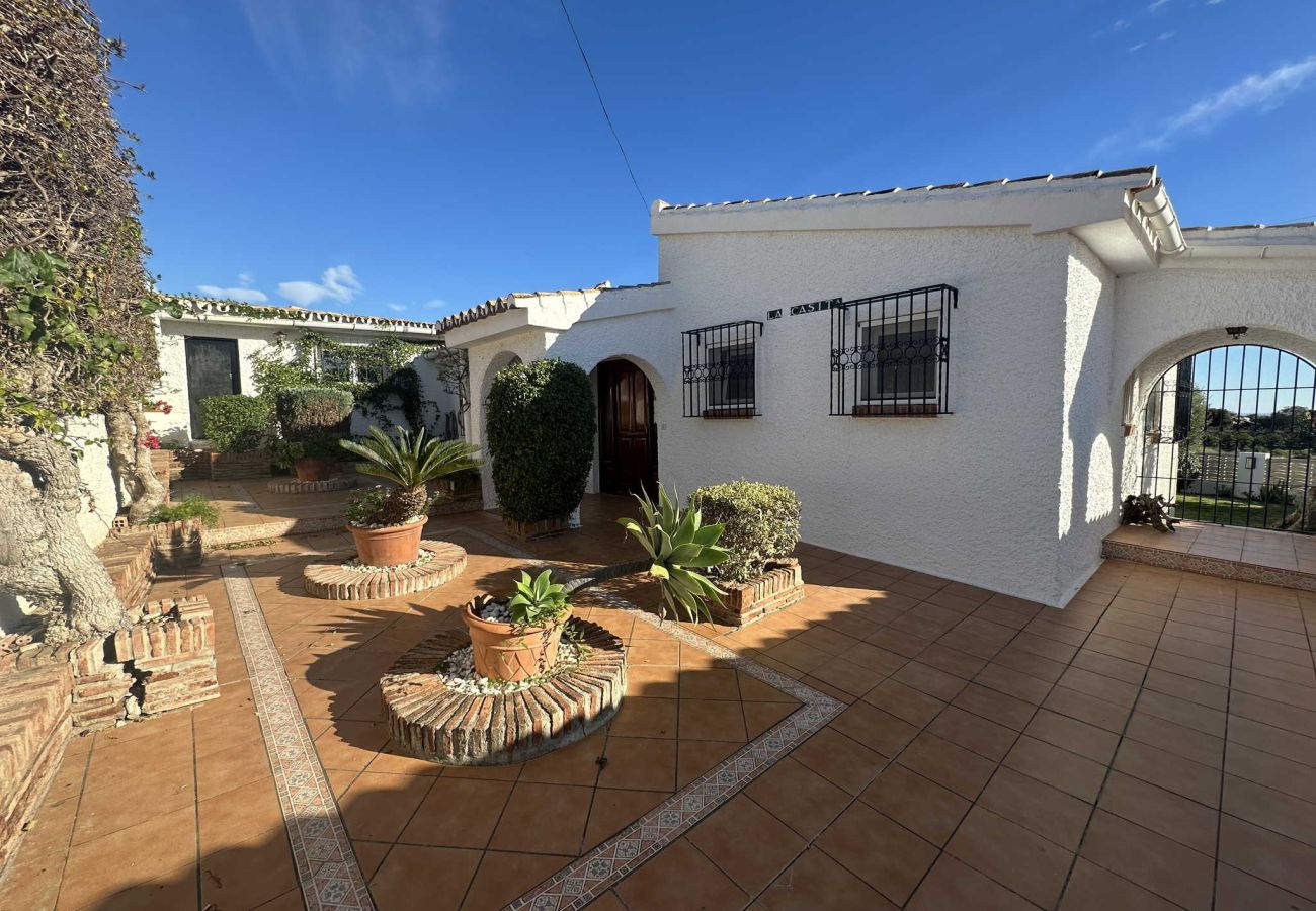 Villa in Nerja - Villa Jackson (La Casita): Villa mit privatem Pool in Fuente del Badén, Nerja
