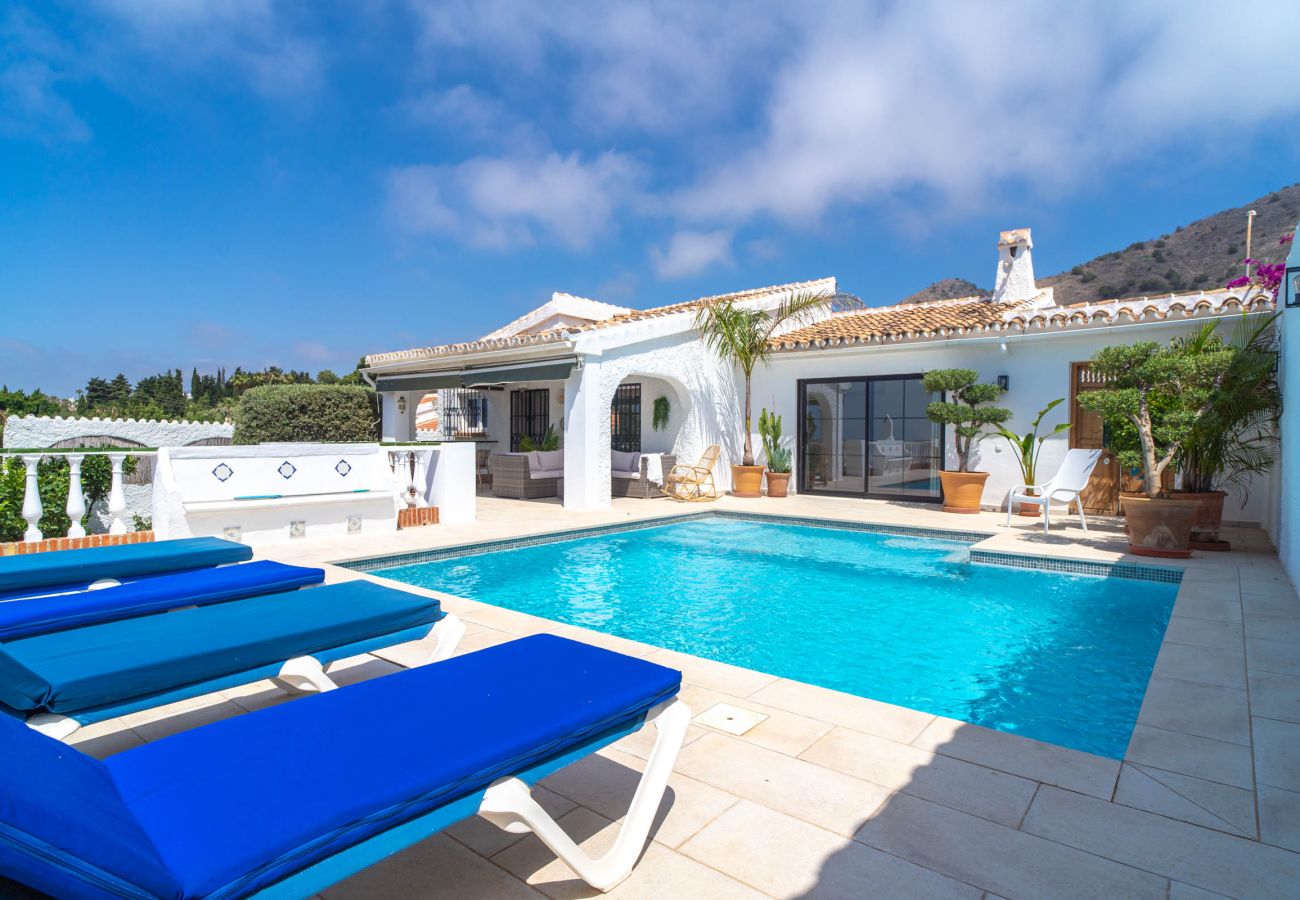 Villa in Nerja - Villa La Casita: Villa mit privatem Pool in Fuente del Badén, Nerja