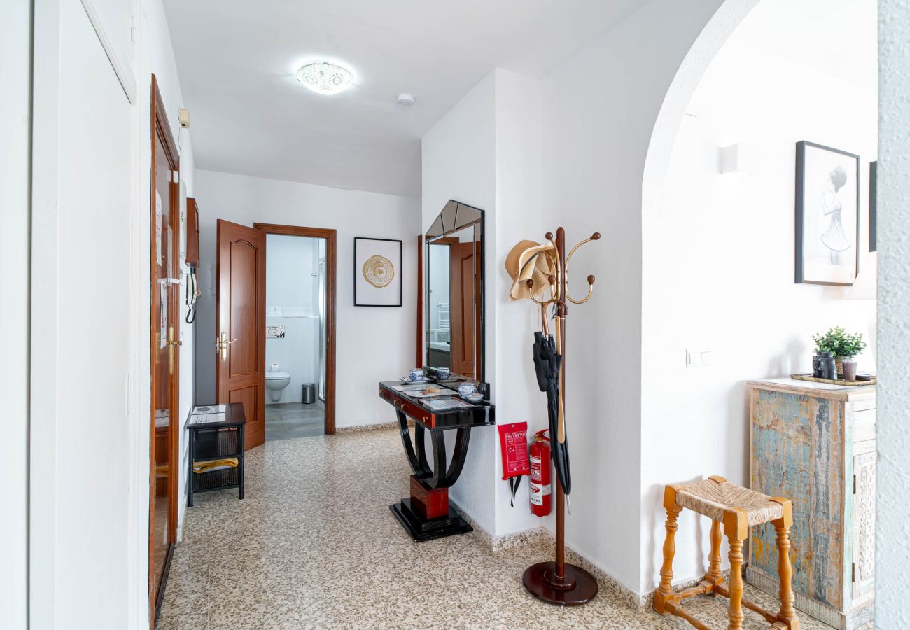 Ferienwohnung in Nerja - Albaida II 2B: Südausgerichtete Wohnung mit Meerblick, Playa Torrecilla Nerja