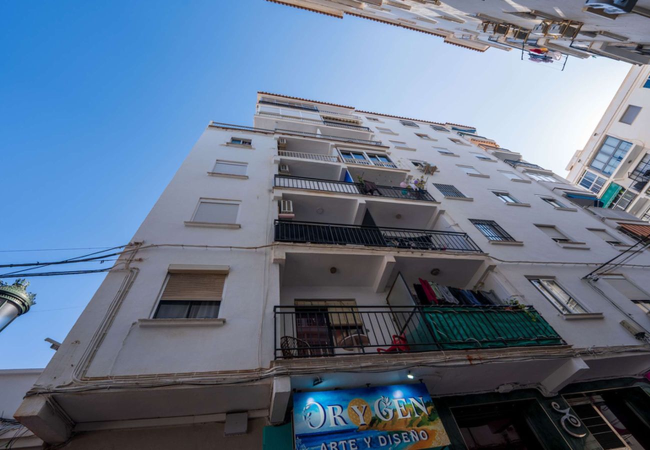 Ferienwohnung in Nerja - Centro Life 3A: Ferienwohnung im Zentrum von Nerja, 300m vom Balcon de Europa