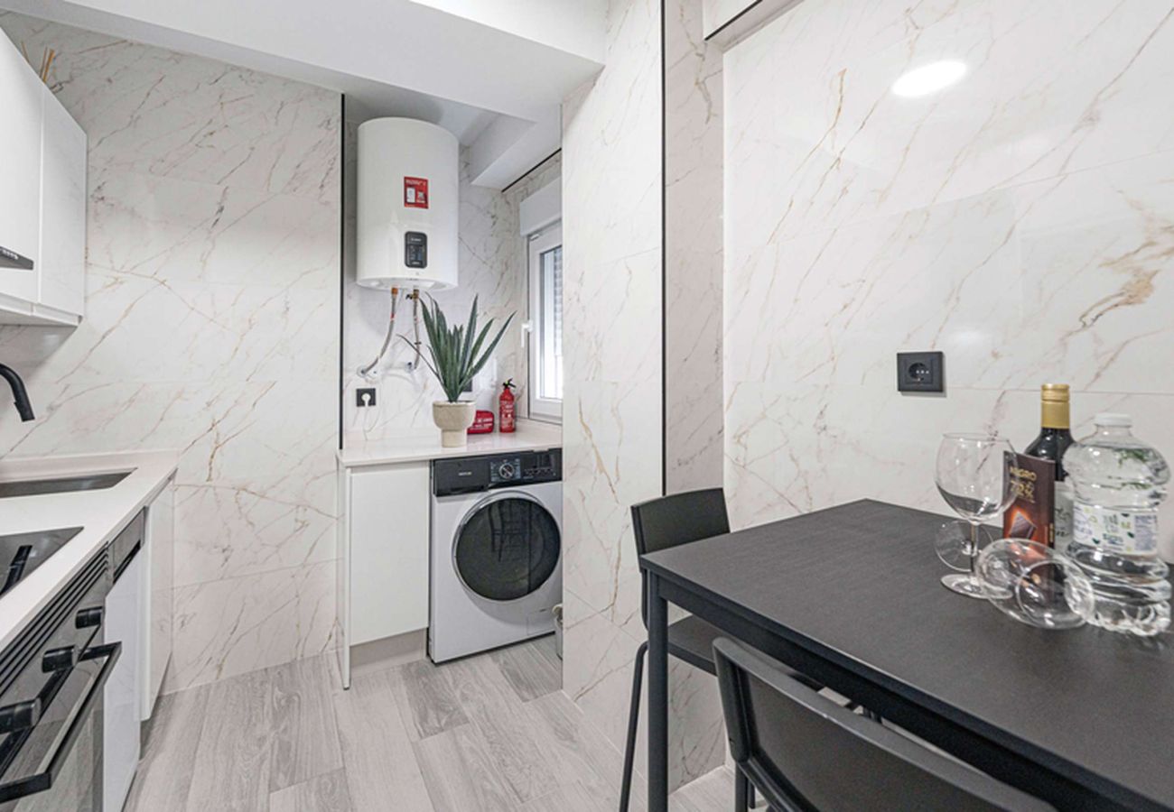 Ferienwohnung in Nerja - Centro Life 3A: Ferienwohnung im Zentrum von Nerja, 300m vom Balcon de Europa