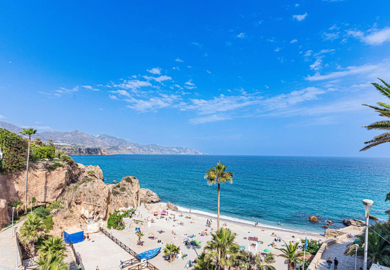 Ferienwohnung in Nerja - Centro Life 3A: Ferienwohnung im Zentrum von Nerja, 300m vom Balcon de Europa