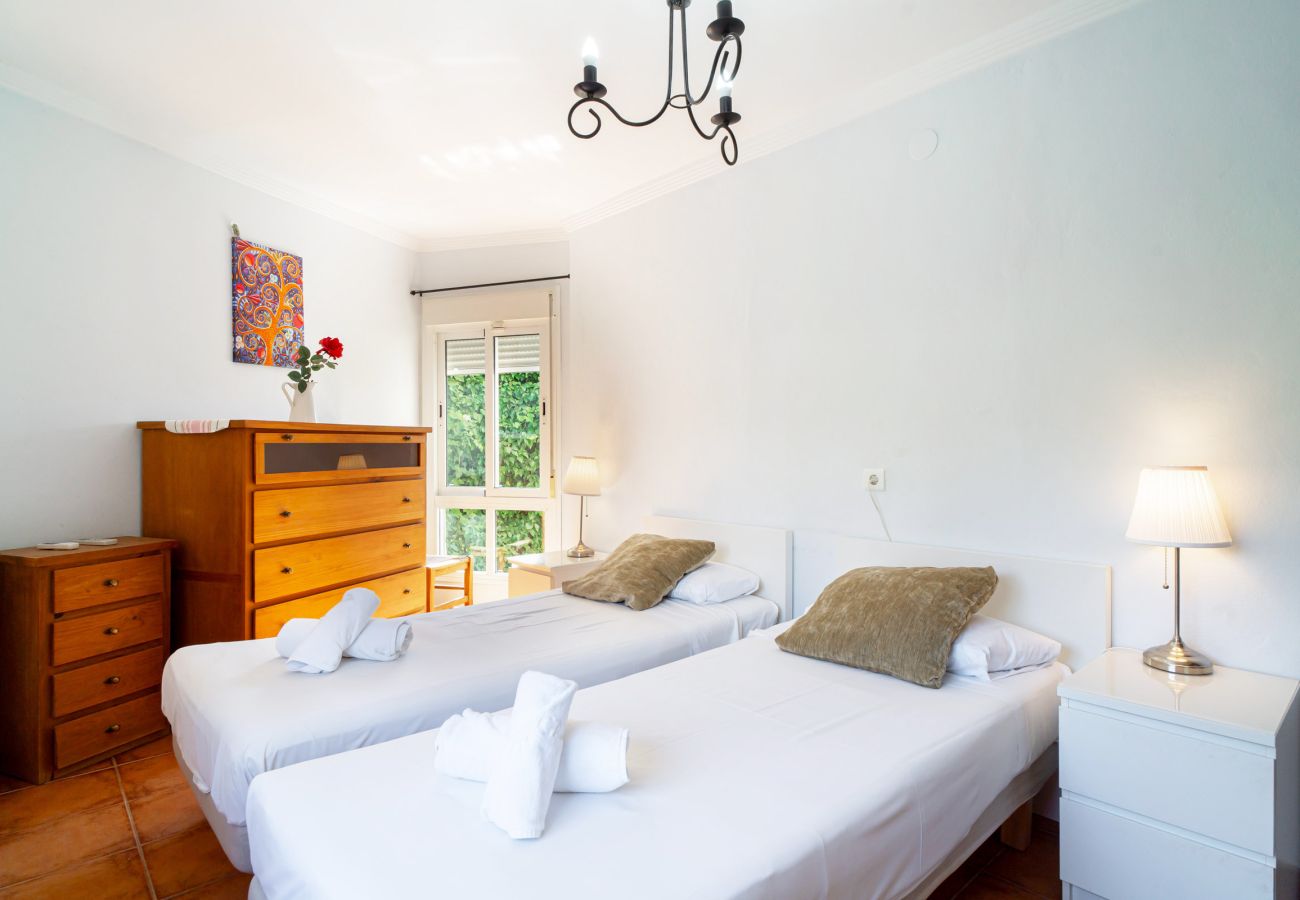 Ferienwohnung in Nerja - Tahiti 2 7: Familienwohnung für 4 Personen am Strand von Burriana in Nerja