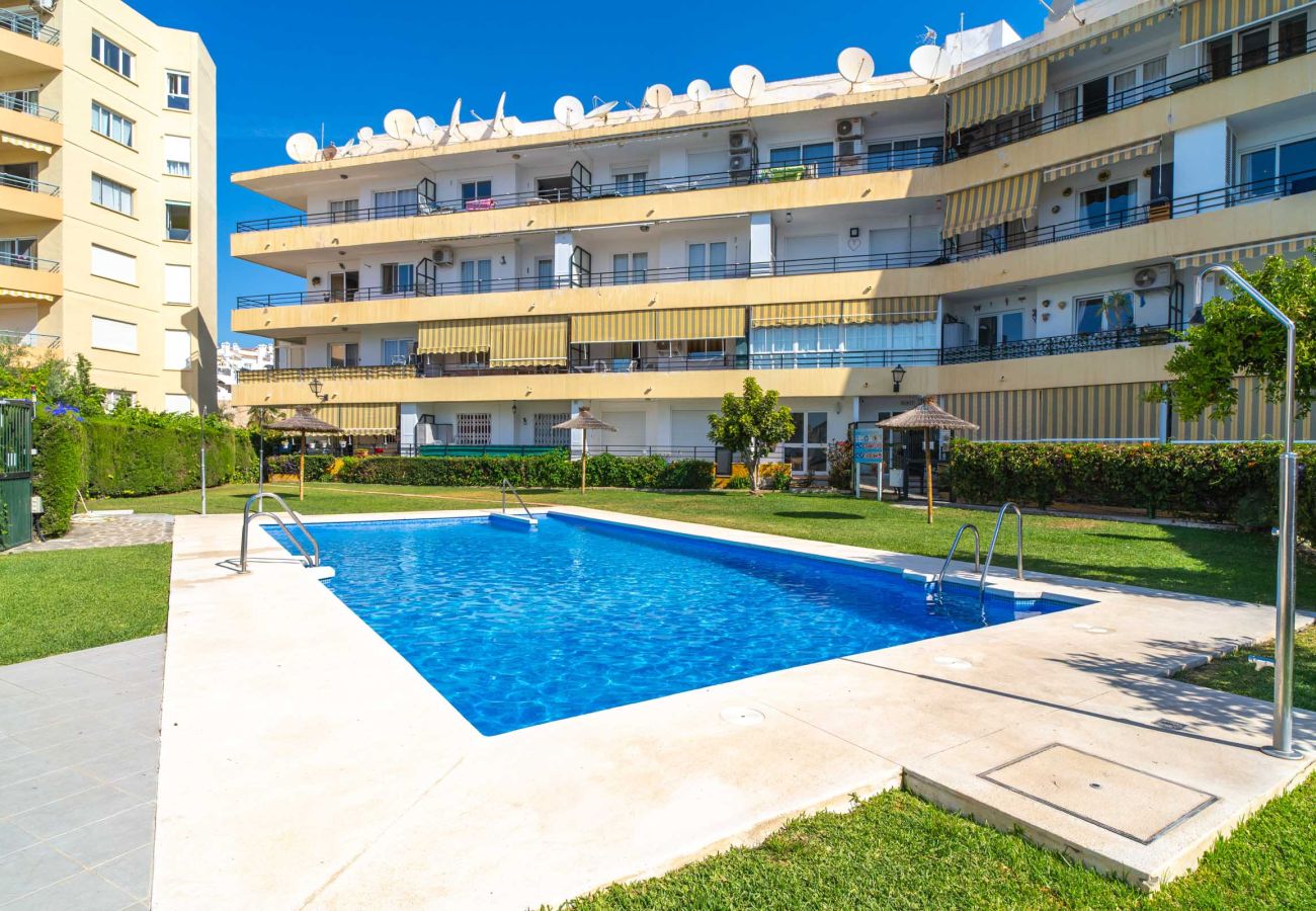 Ferienwohnung in Nerja - Tahiti 2 7: Familienwohnung für 4 Personen am Strand von Burriana in Nerja