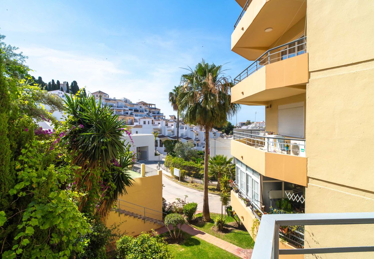 Ferienwohnung in Nerja - Tahiti 2 7: Familienwohnung für 4 Personen am Strand von Burriana in Nerja