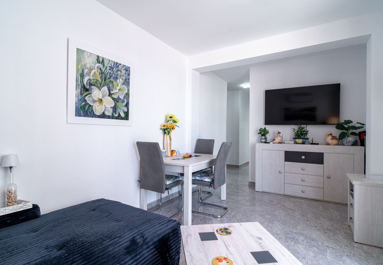Ferienwohnung in Nerja - Chaparil Seaview - Apartment für Paare nahe Strand Torrecilla