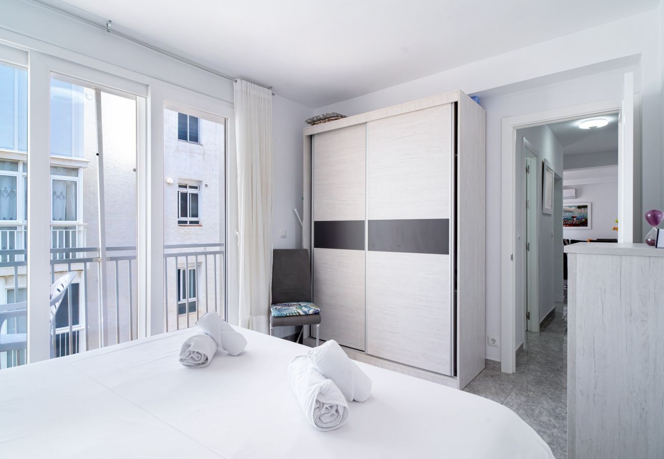 Ferienwohnung in Nerja - Chaparil Seaview - Apartment für Paare nahe Strand Torrecilla