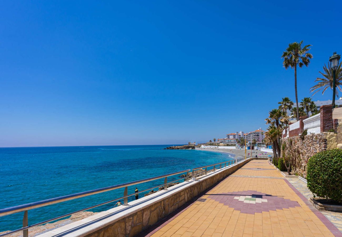 Ferienwohnung in Nerja - Chaparil Seaview - Apartment für Paare nahe Strand Torrecilla