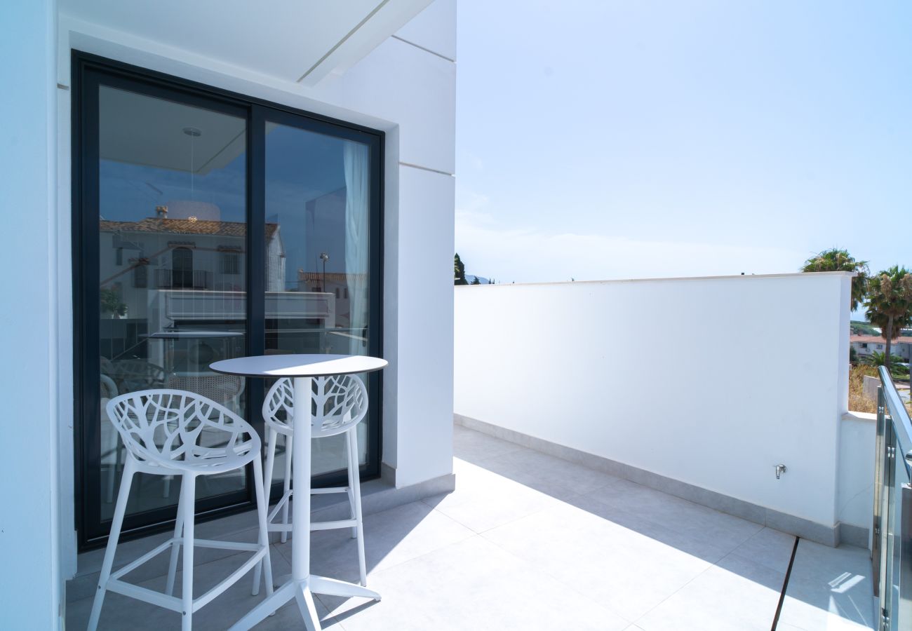 Villa in Nerja - Casa Mezcal – Villa für 4 Personen mit privatem Pool und Whirlpool in Nerja