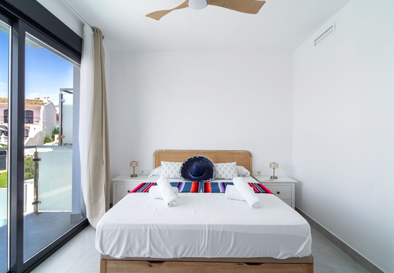 Villa in Nerja - Casa Mezcal – Villa für 4 Personen mit privatem Pool und Whirlpool in Nerja